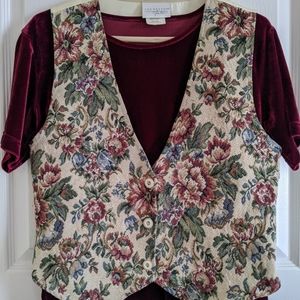 Can Heusen for her vintage floral vest